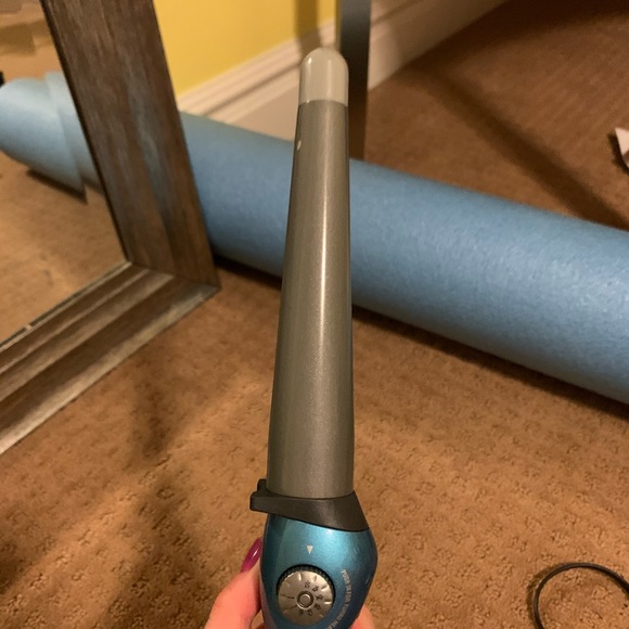 BaByliss Pro Nano Titanium Tapered Curling Iron - Picture 9 of 11